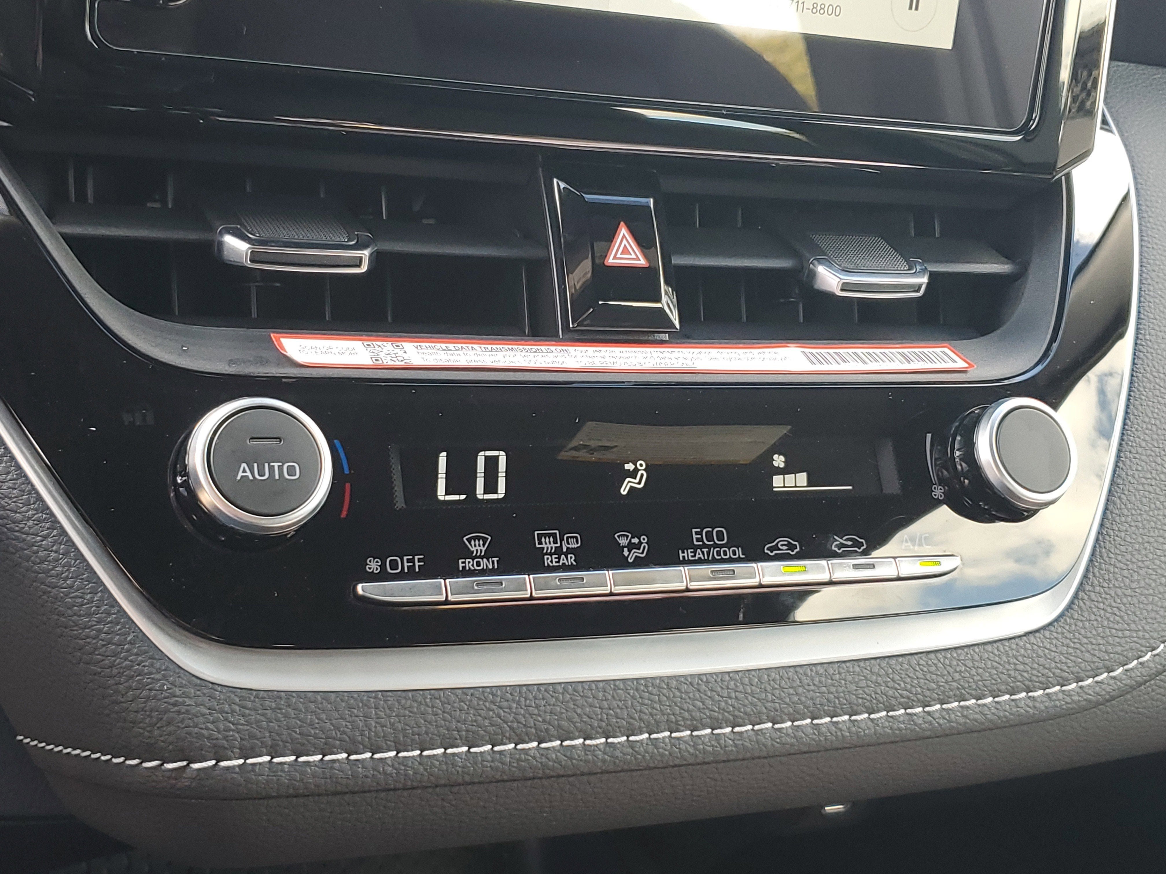 2025 Toyota Corolla Hatchback SE