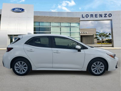 2025 Toyota Corolla Hatchback SE