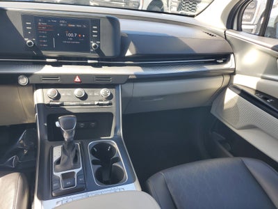 2023 Kia Carnival LX