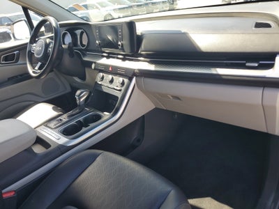 2023 Kia Carnival LX