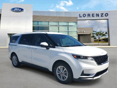 2023 Kia Carnival LX