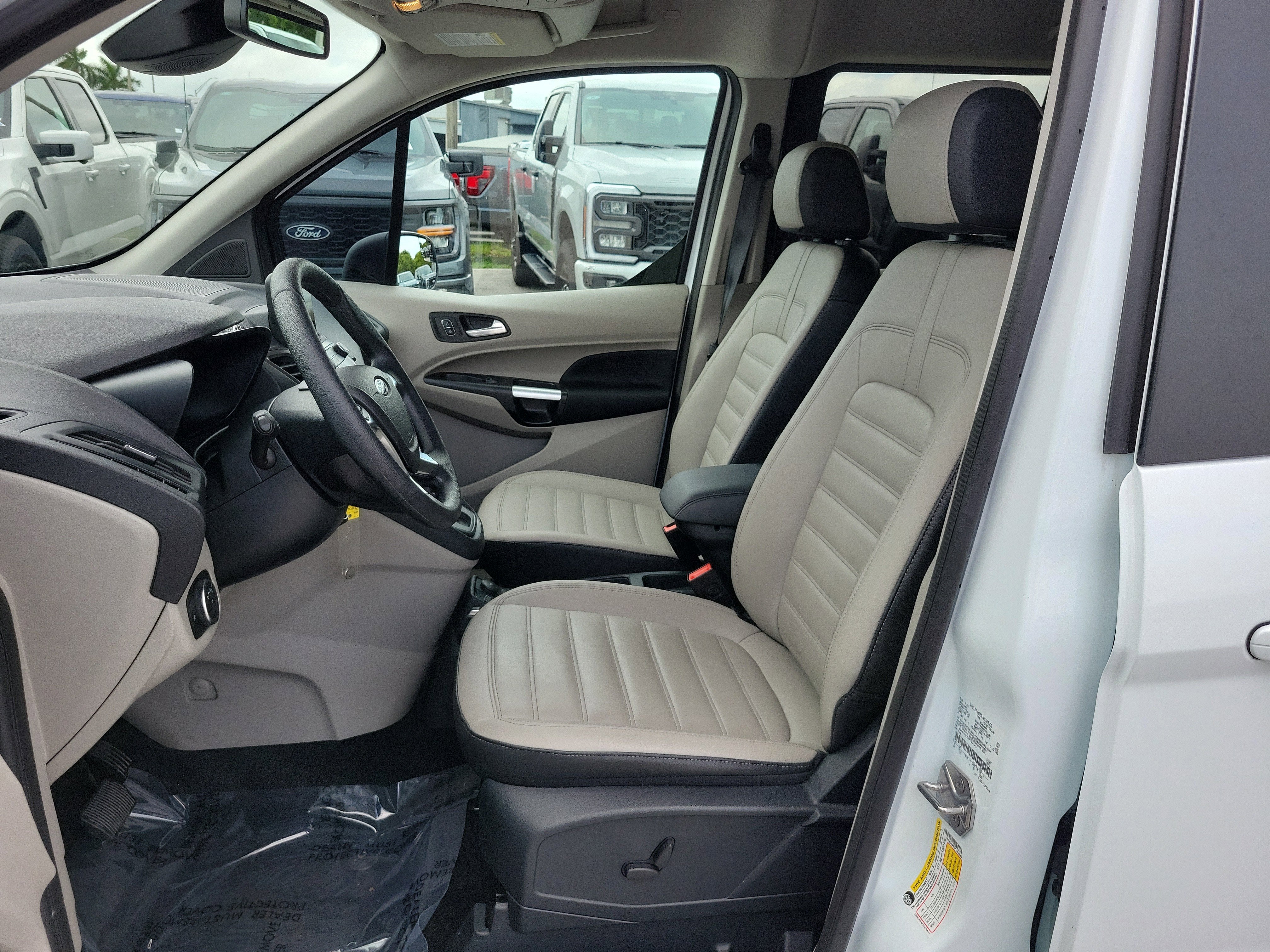 2023 Ford Transit Connect Wagon XLT