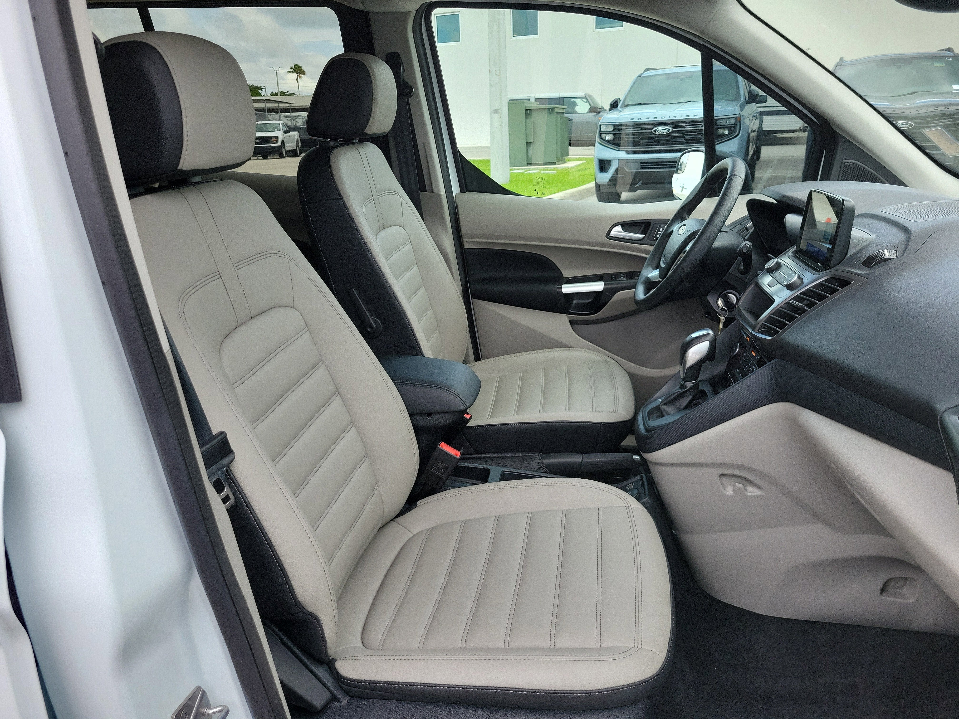 2023 Ford Transit Connect Wagon XLT