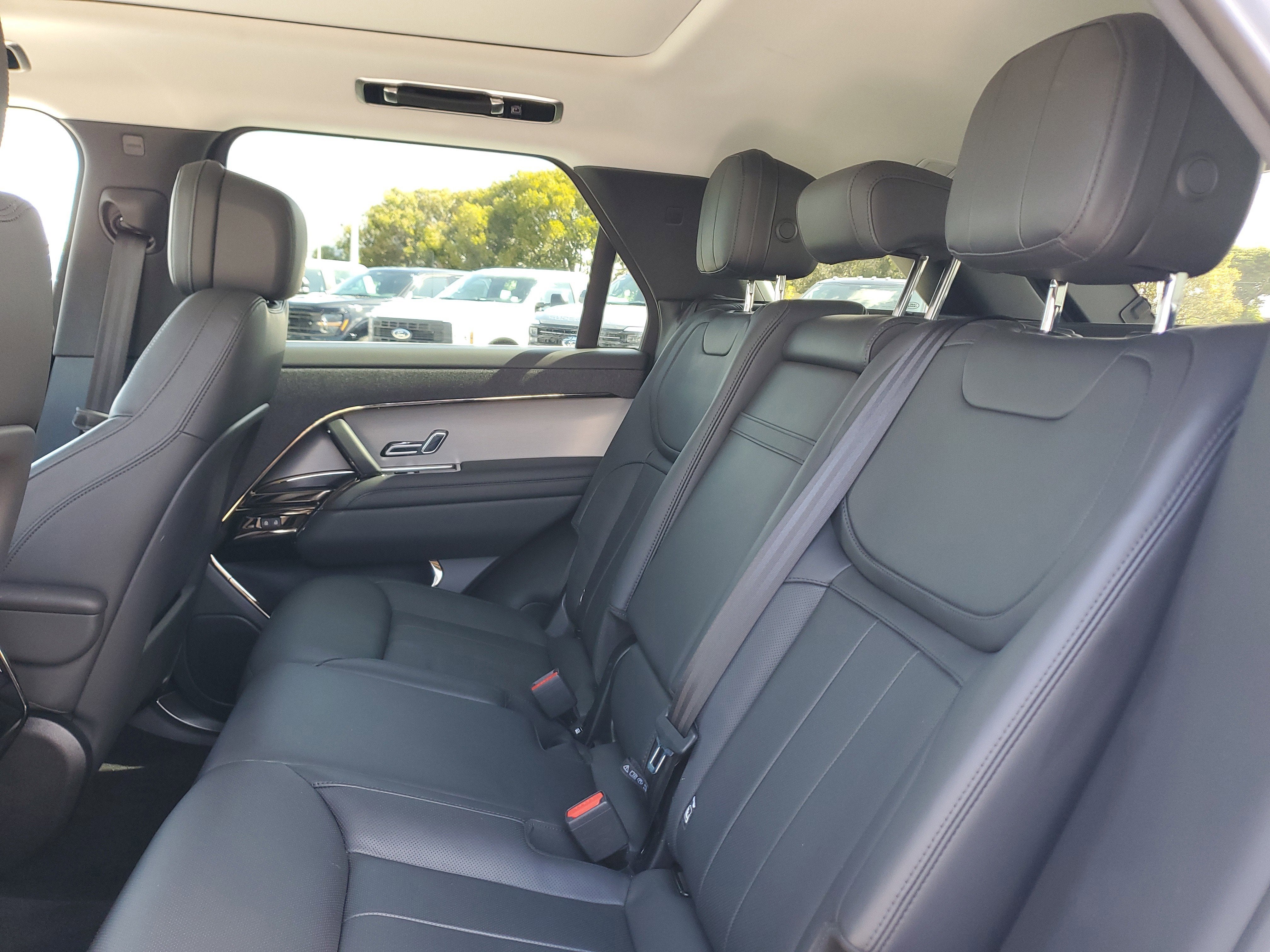 2024 Land Rover Range Rover Sport SE