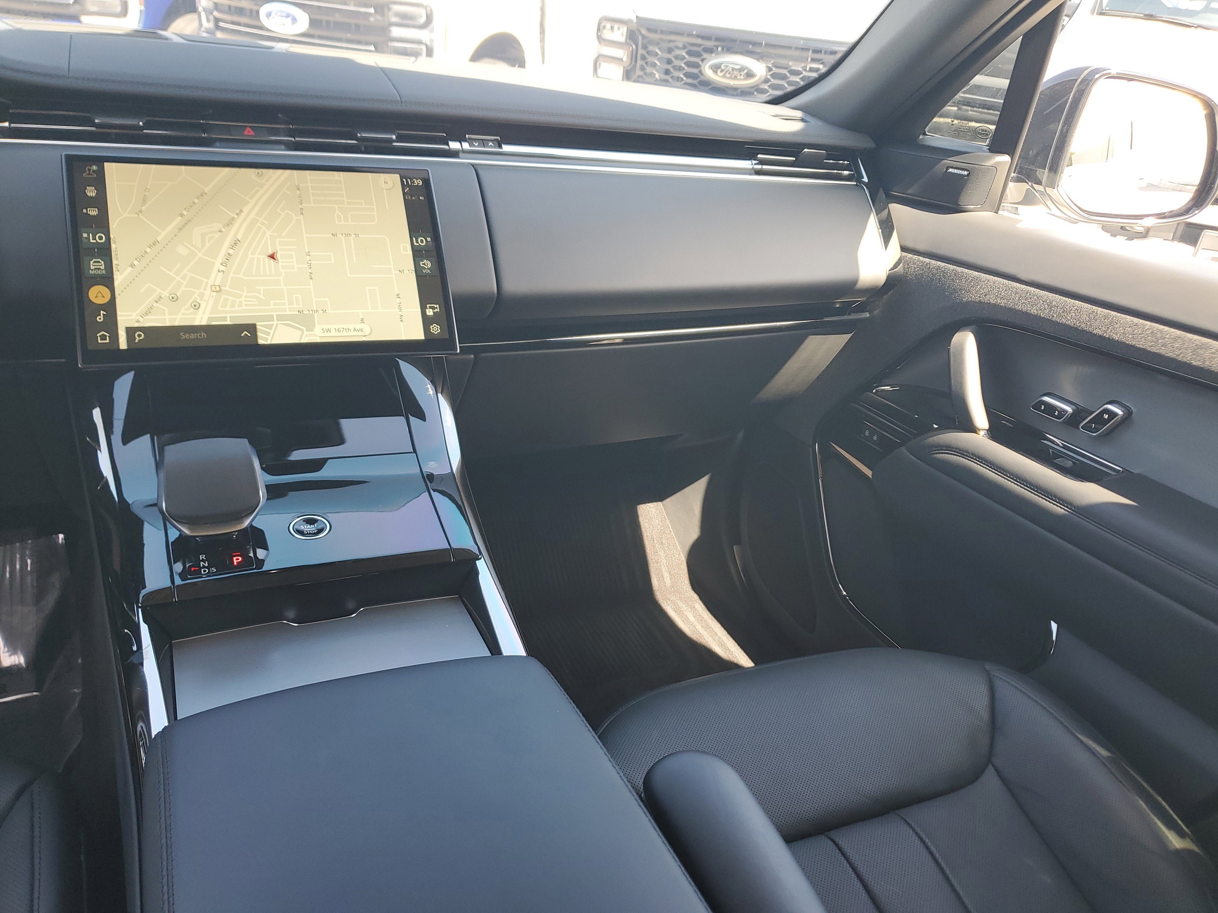 2024 Land Rover Range Rover Sport SE