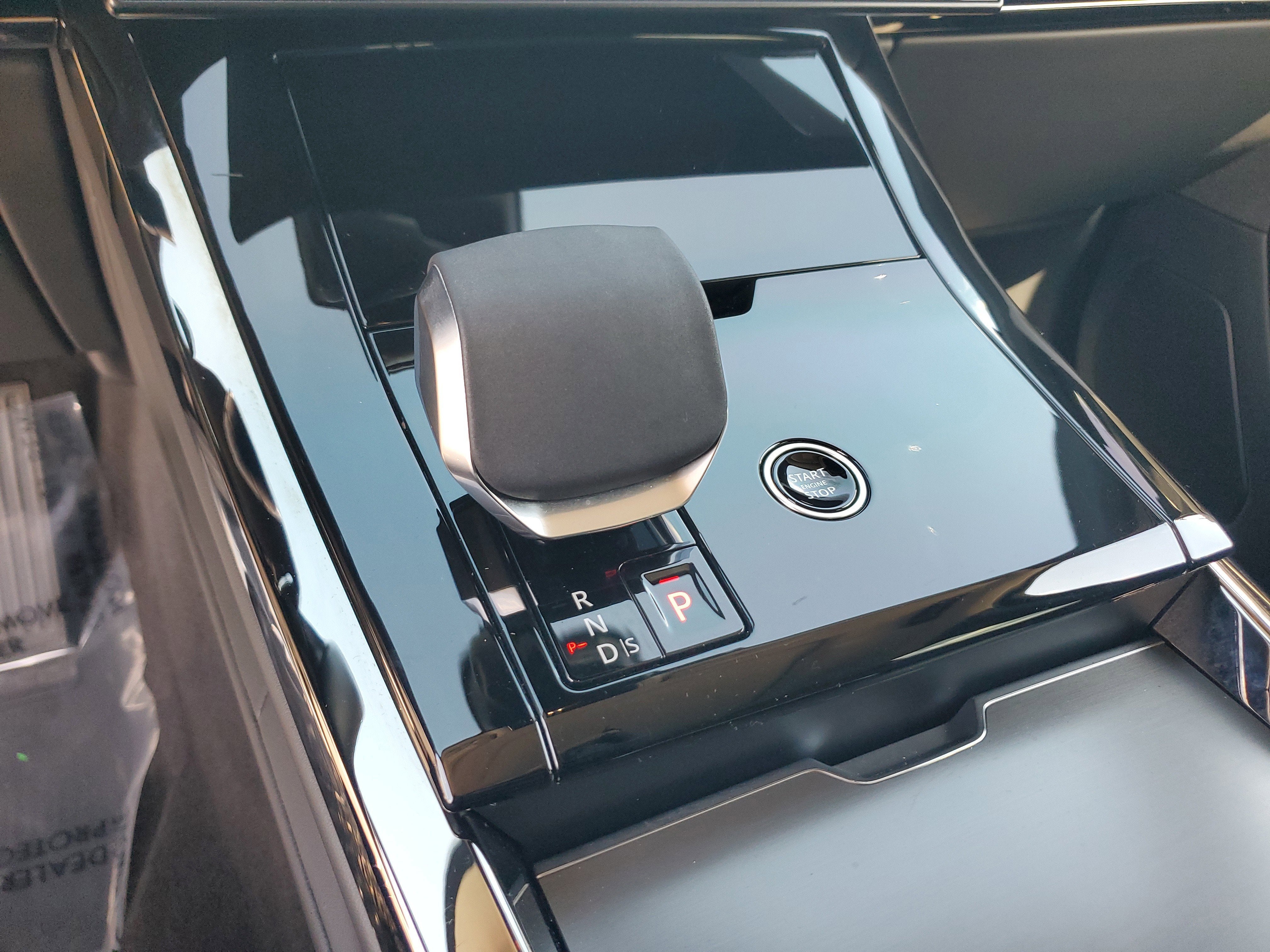 2024 Land Rover Range Rover Sport SE