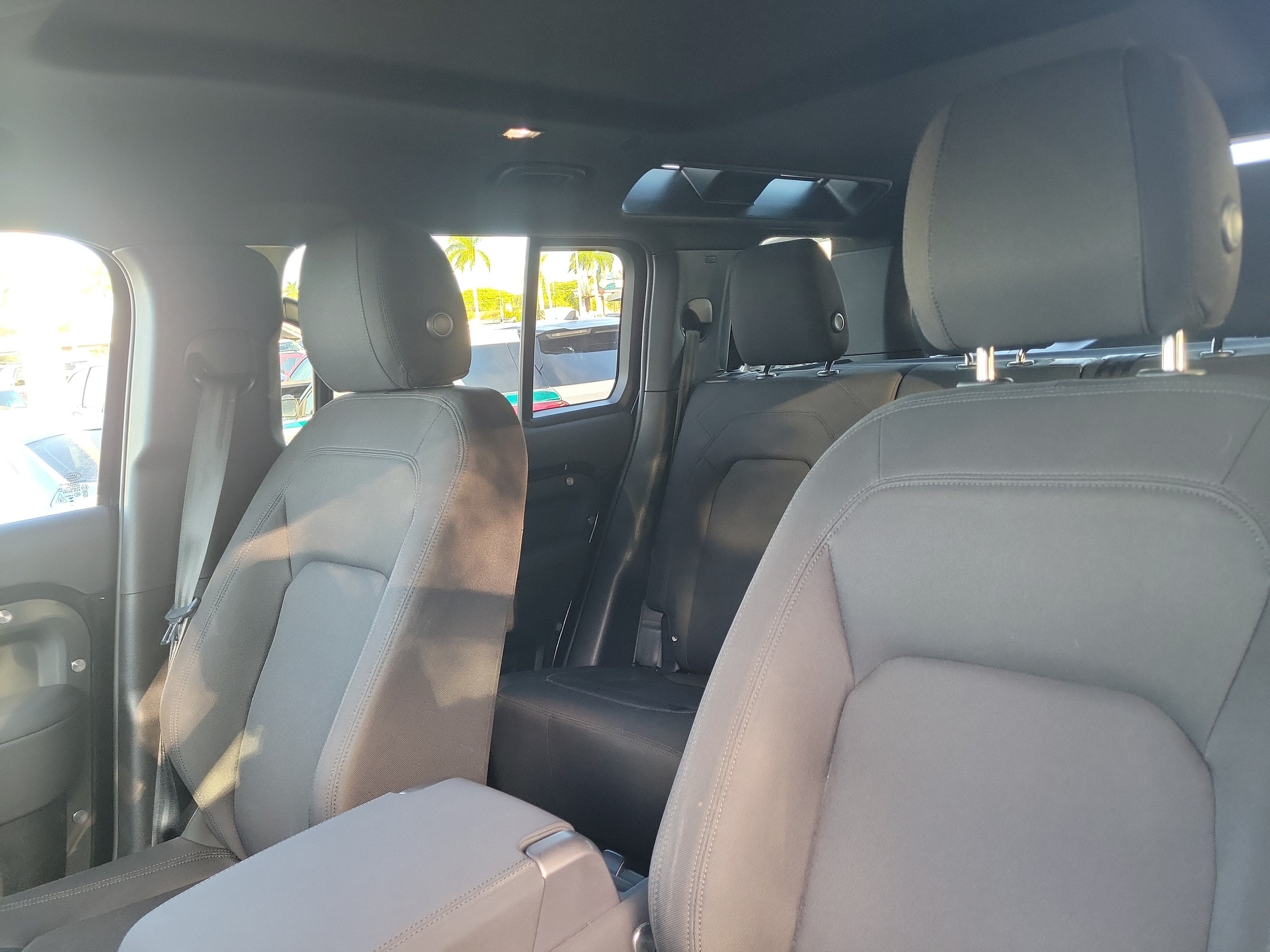 2023 Land Rover Defender Standard
