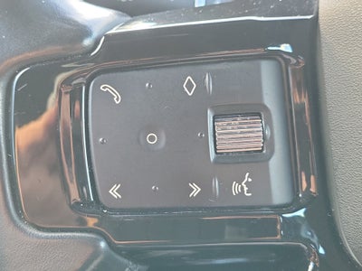 2023 Land Rover Defender Standard