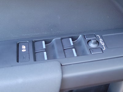 2023 Land Rover Defender Standard