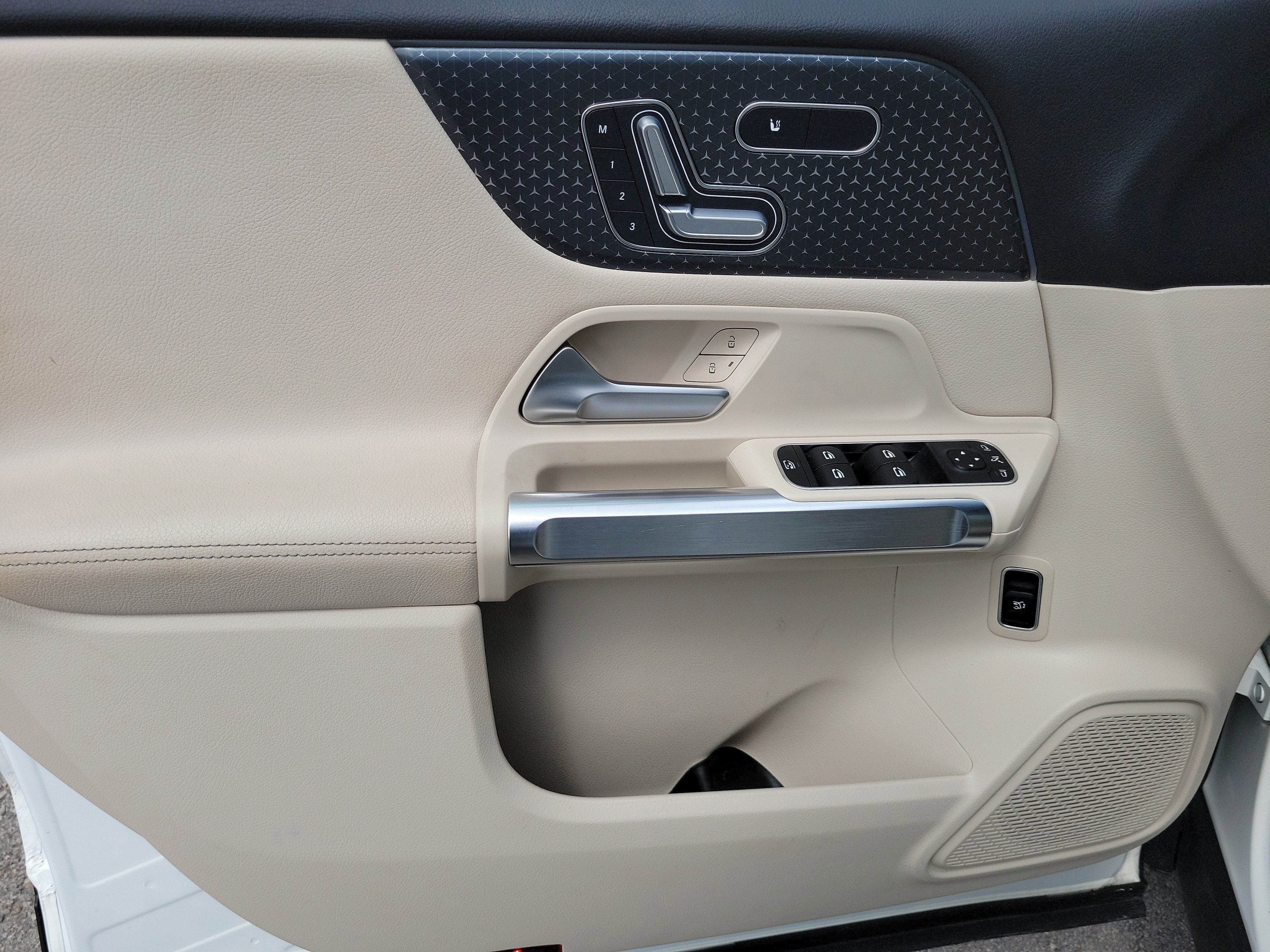 2025 Mercedes-Benz GLB GLB 250