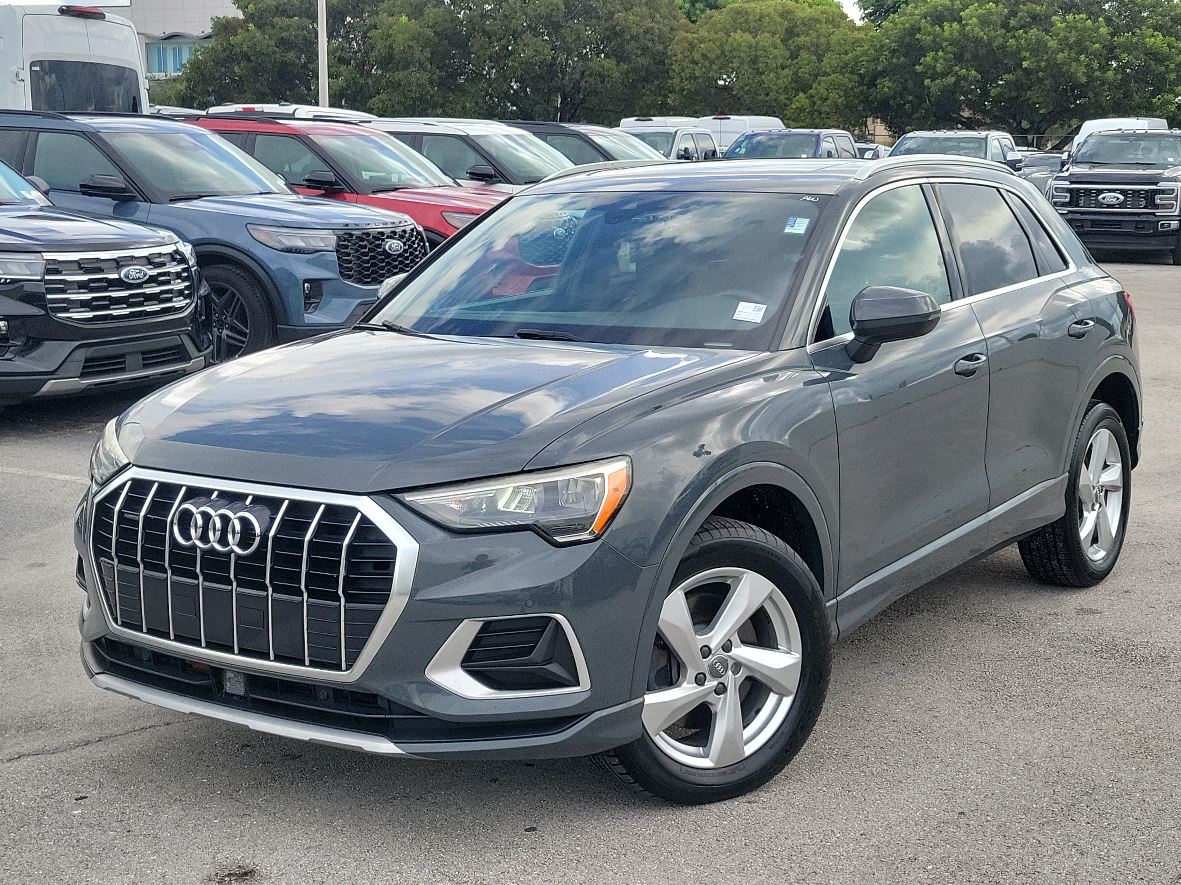 2019 Audi Q3 Premium