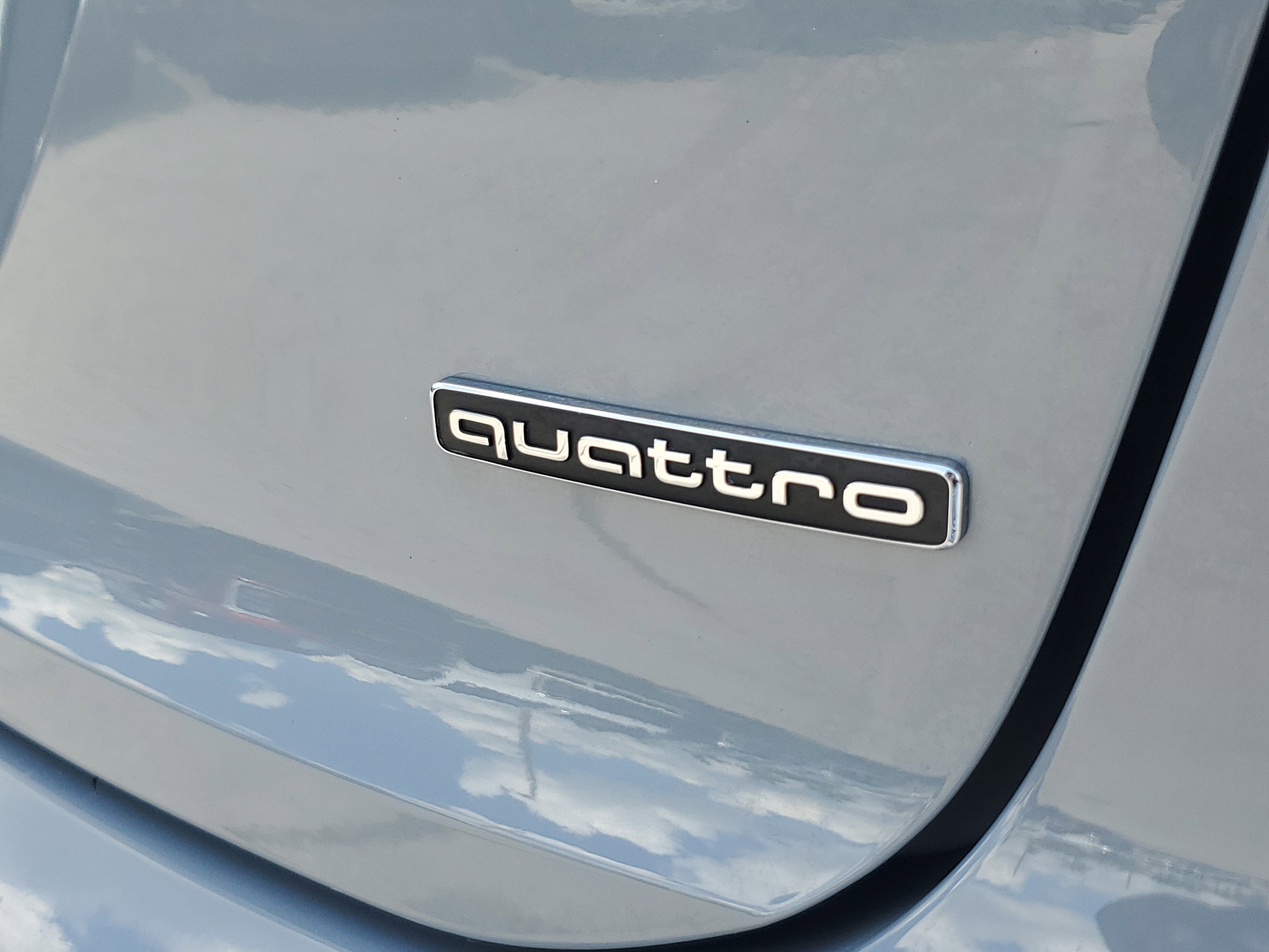2024 Audi Q4 e-tron Premium Plus
