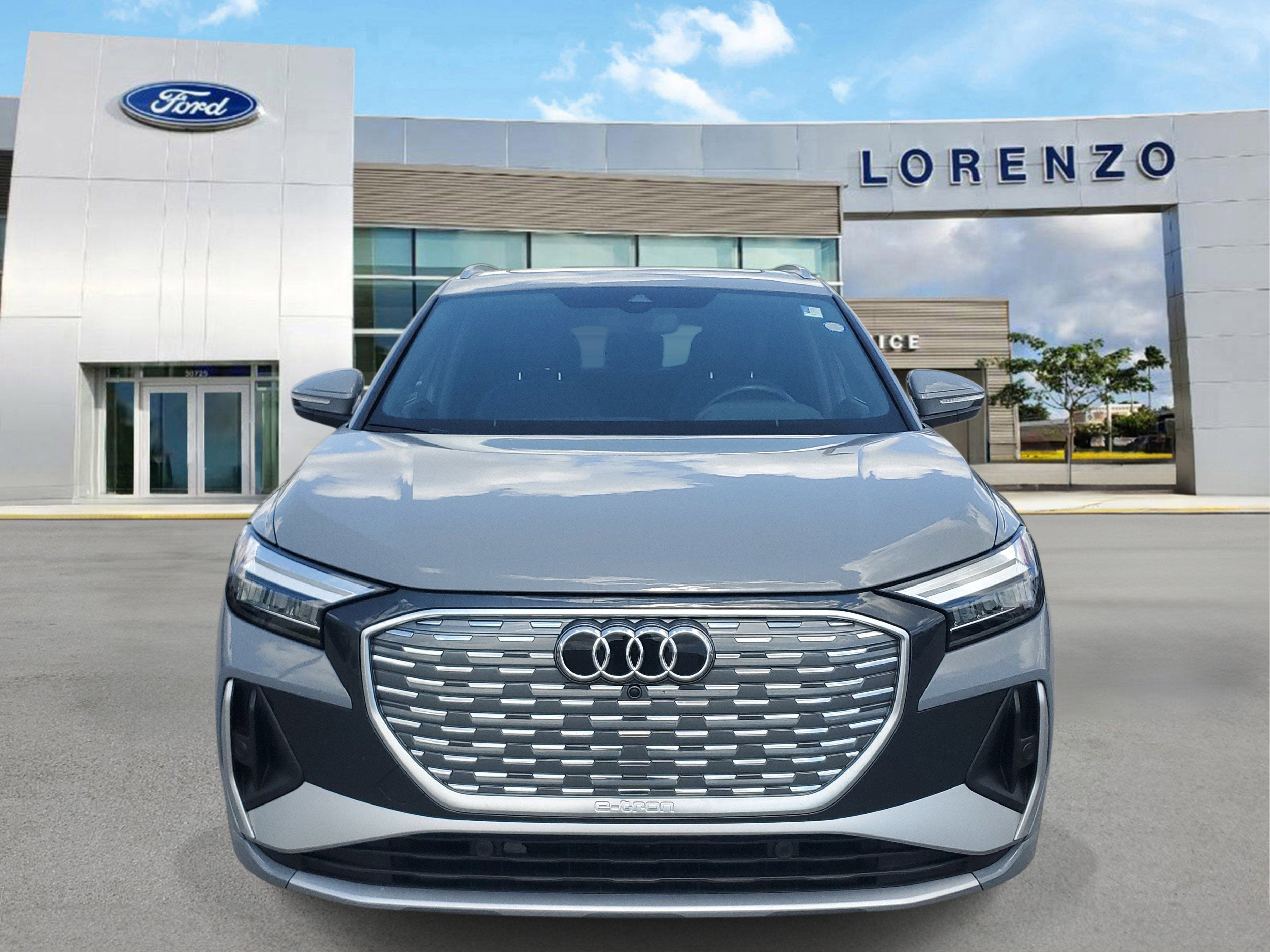 2024 Audi Q4 e-tron Premium Plus