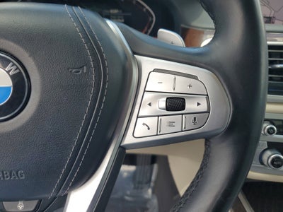 2022 BMW 7 Series 740i