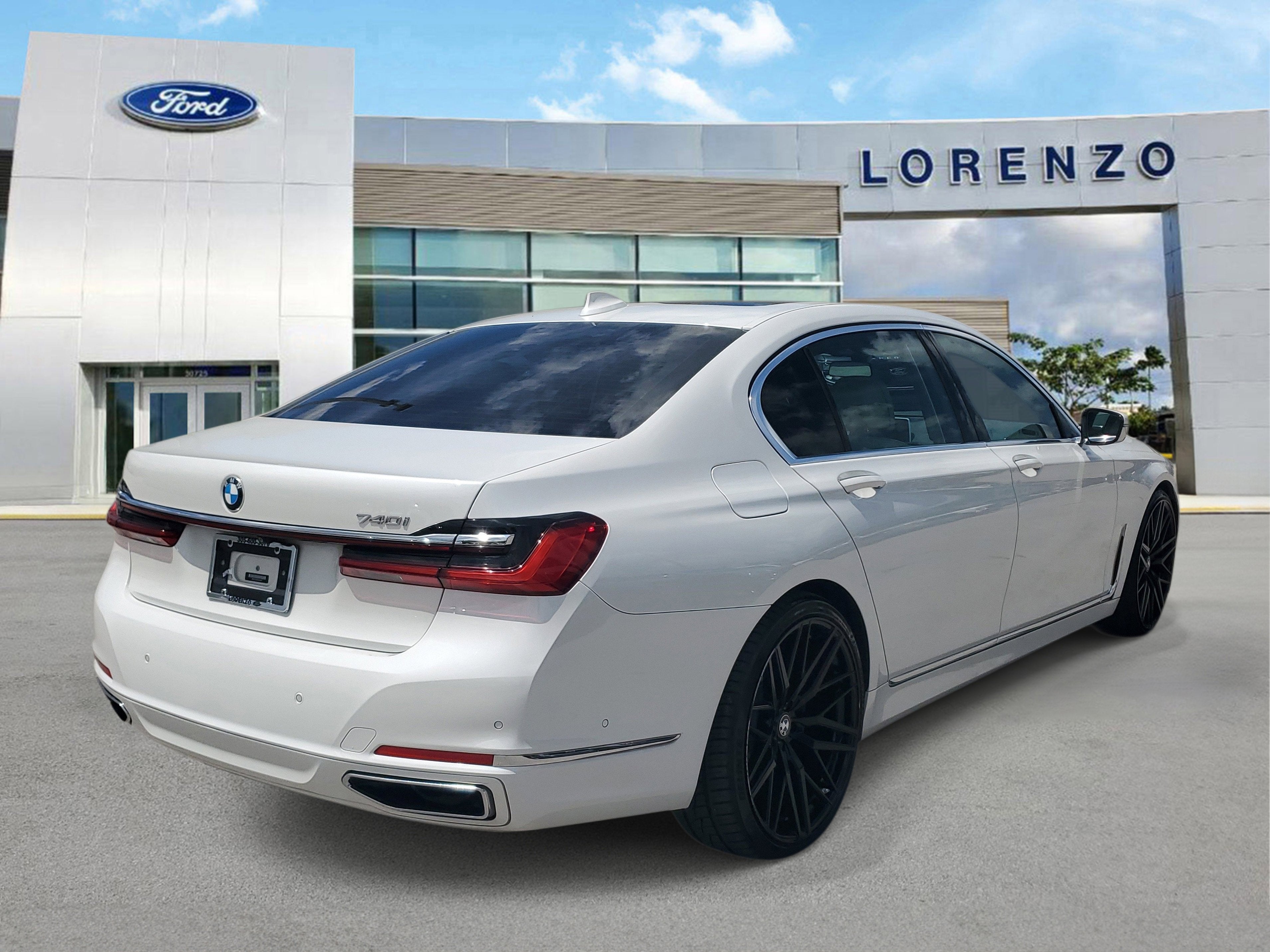 2022 BMW 7 Series 740i
