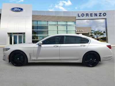2022 BMW 7 Series 740i