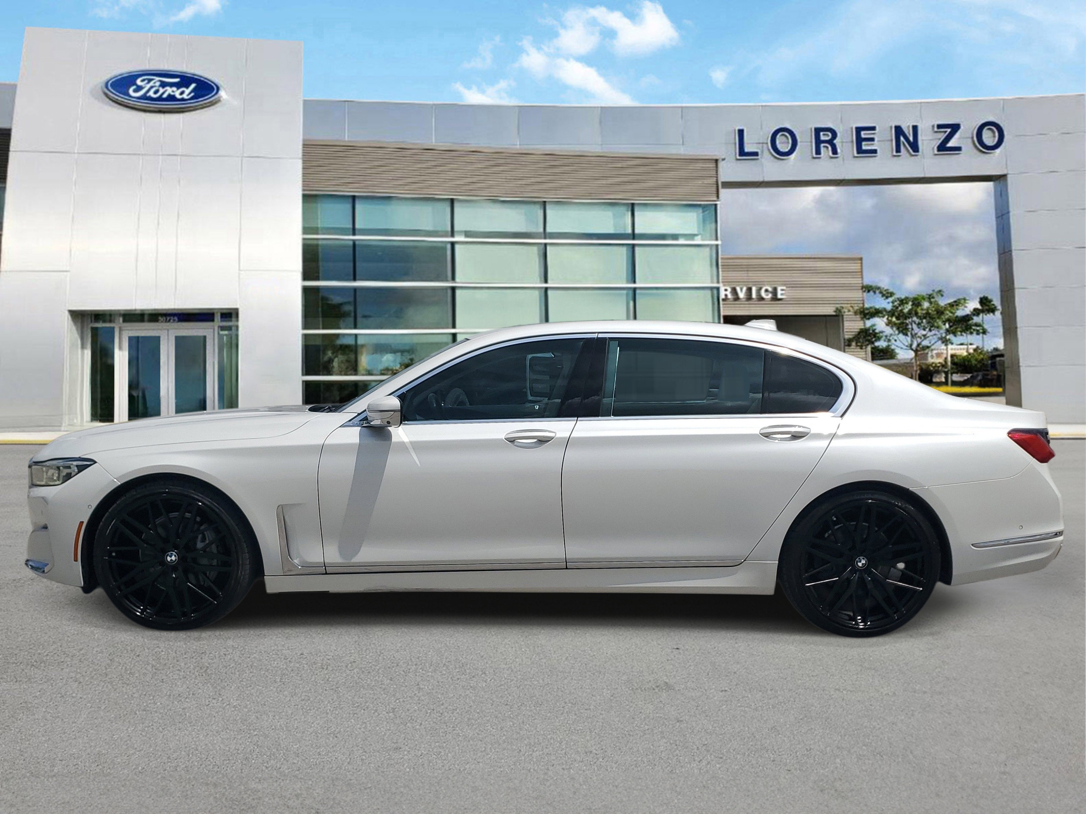 2022 BMW 7 Series 740i