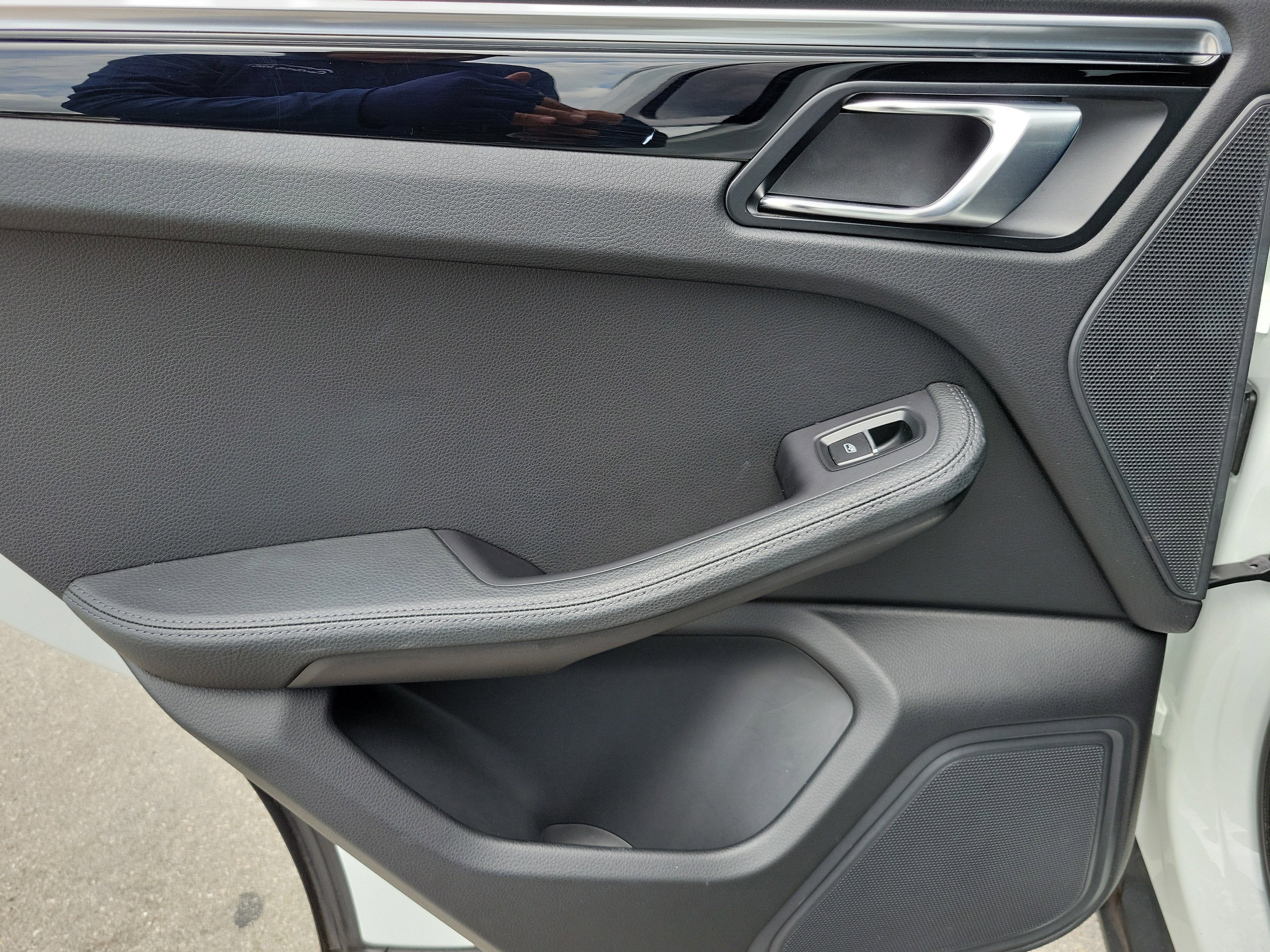 2021 Porsche Macan Base