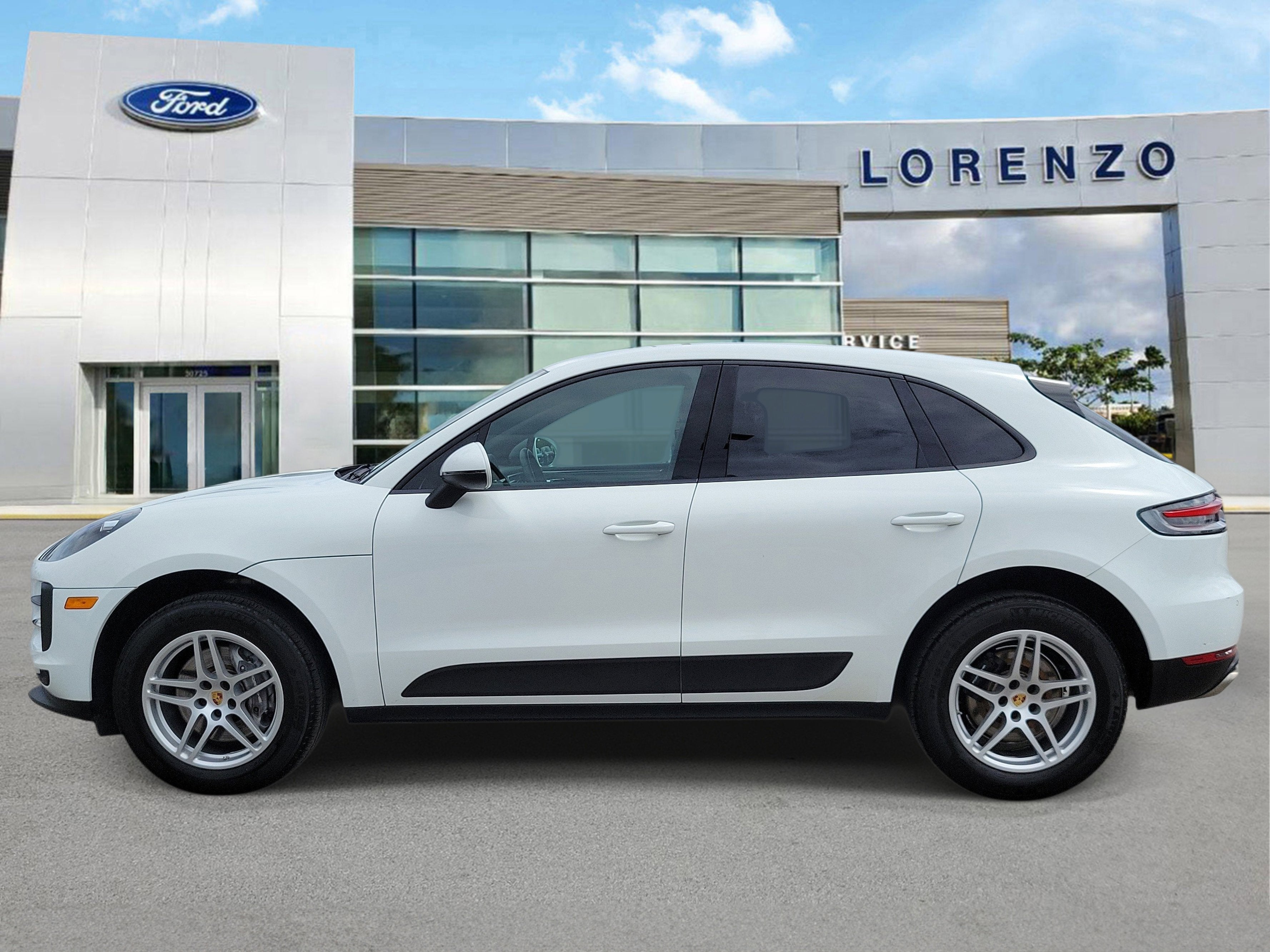 2021 Porsche Macan Base