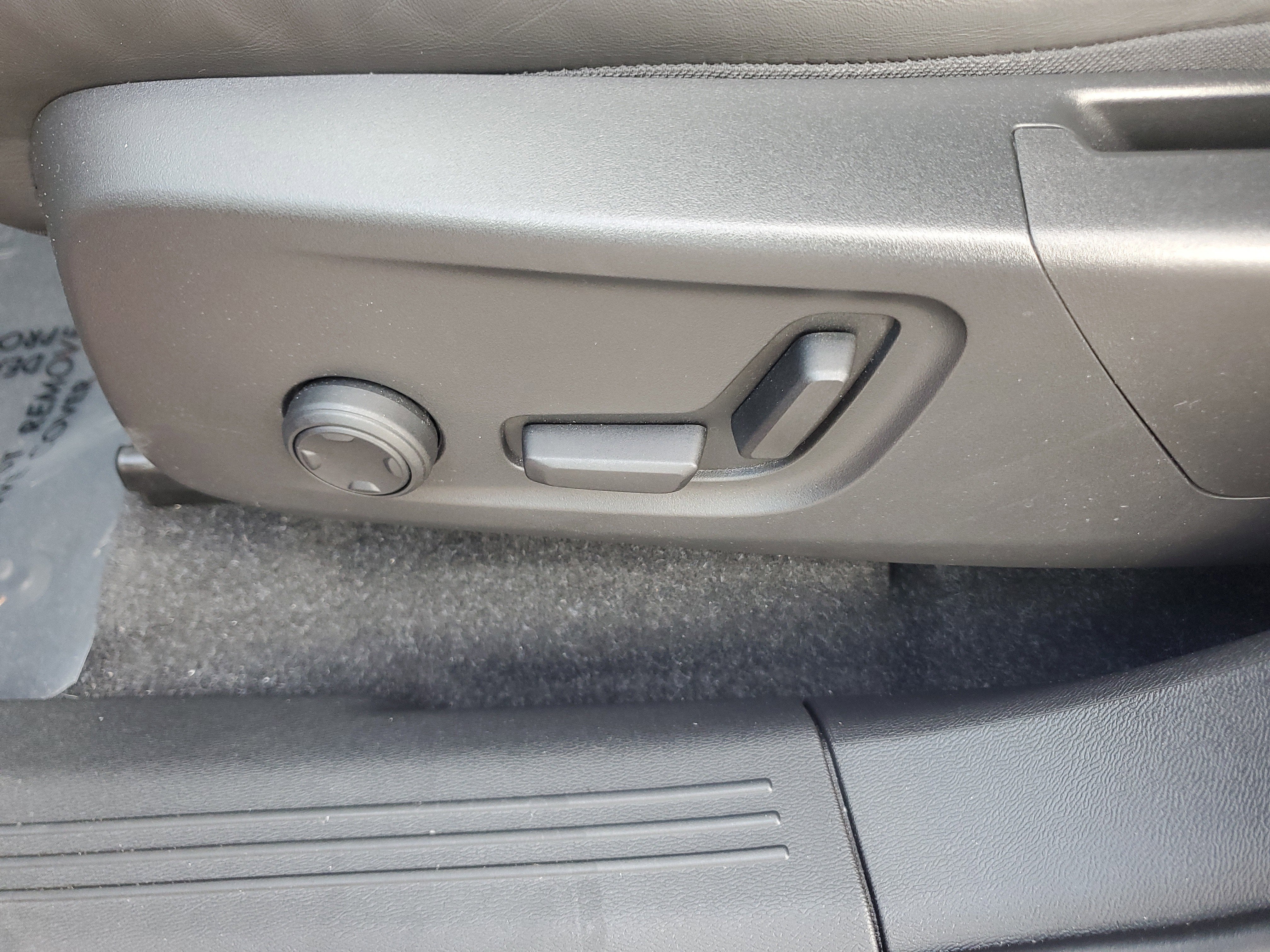 2021 Volvo XC40 P8 4WD