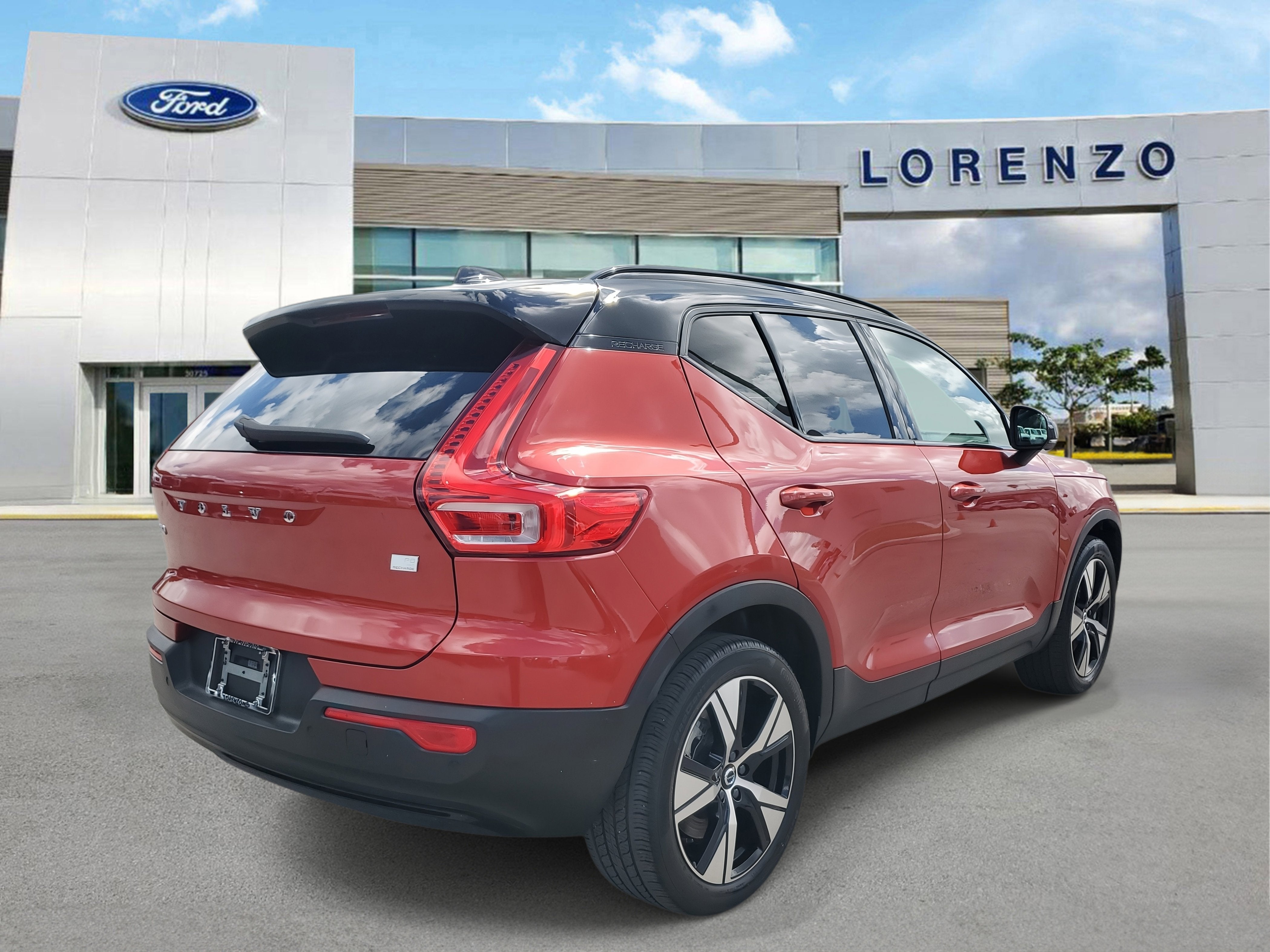 2021 Volvo XC40 P8 4WD