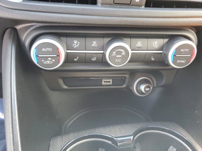 2022 Alfa Romeo Giulia Ti