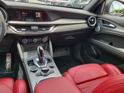 2022 Alfa Romeo Stelvio Veloce 4WD