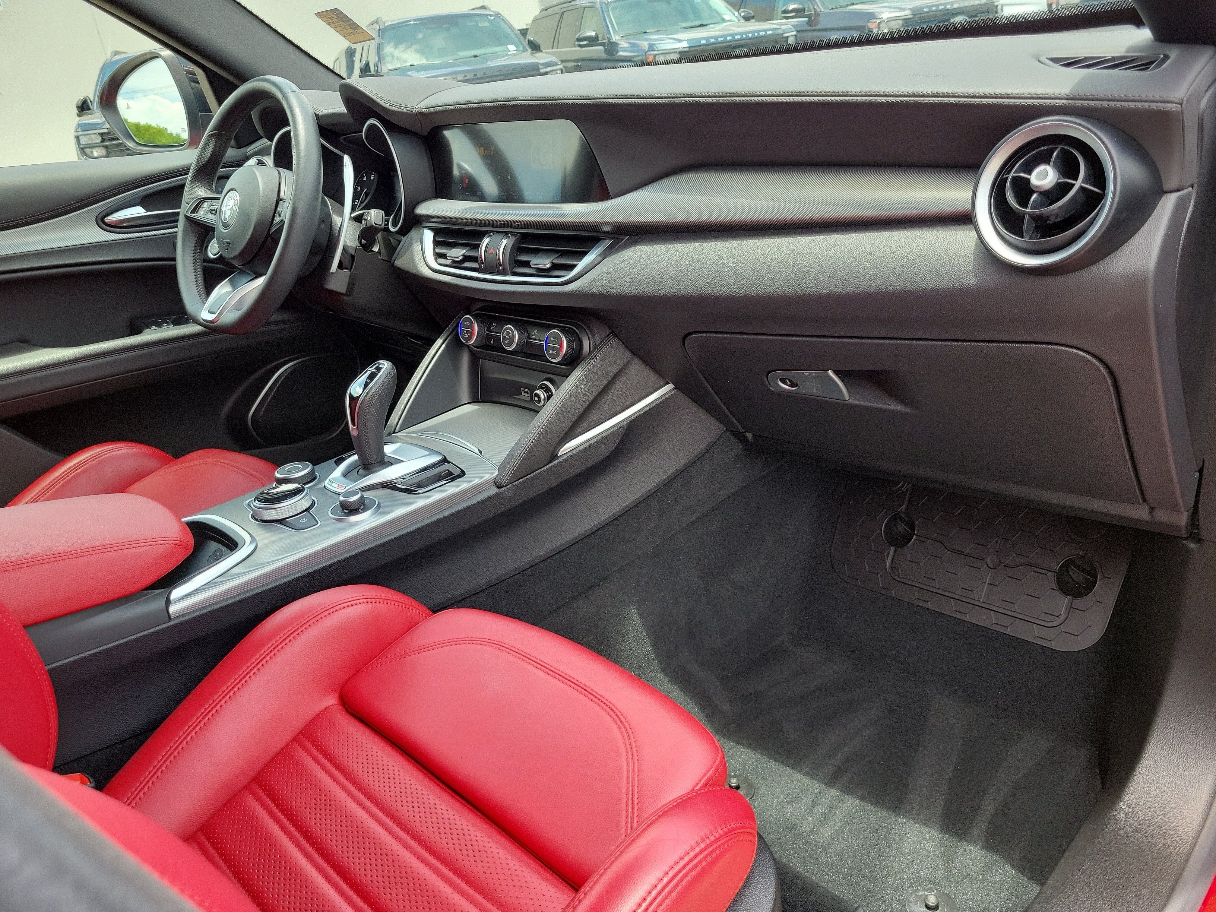 2022 Alfa Romeo Stelvio Veloce 4WD